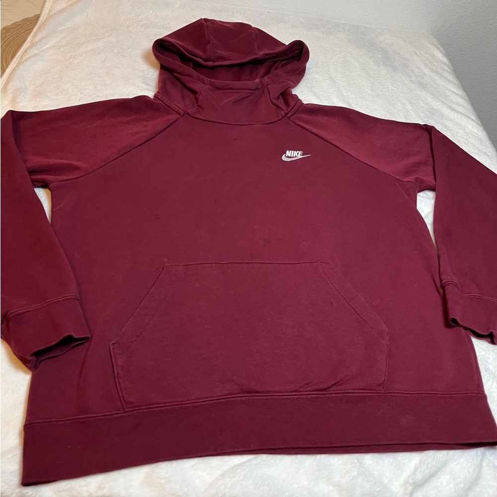 Nike Sportswear Hoodie Mens M Red Funnel Neck Pullover Sweatshirt 80% cotton